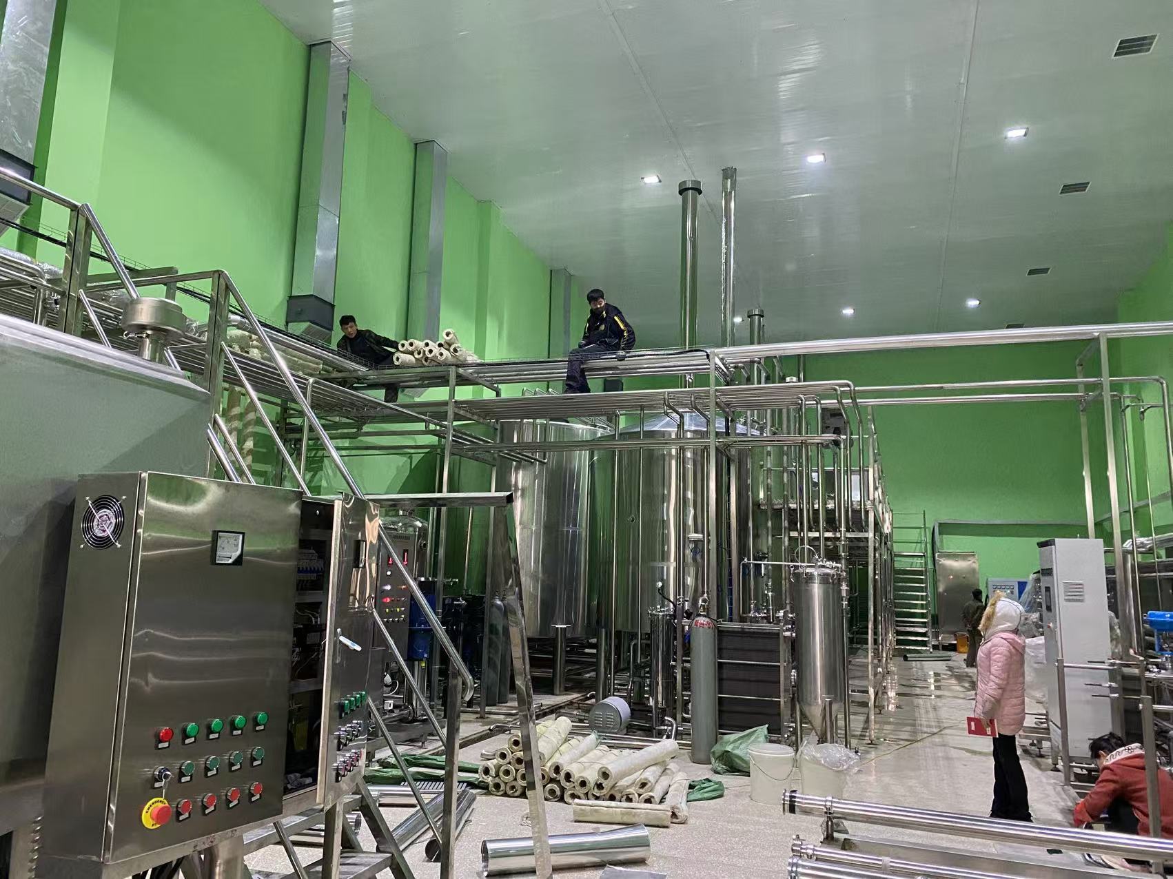 青白江精酿啤酒设备厂—精酿啤酒设备制造:传承工艺与创新科技的交融